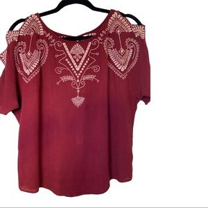 Alya Bohemian, cut outs